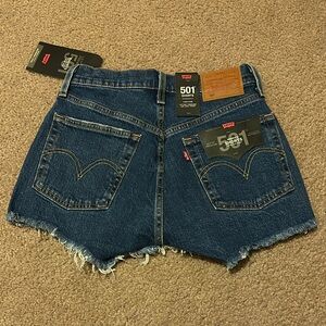 NWT Levi’s 501 High Rise Denim Frayed Shorts Size 25